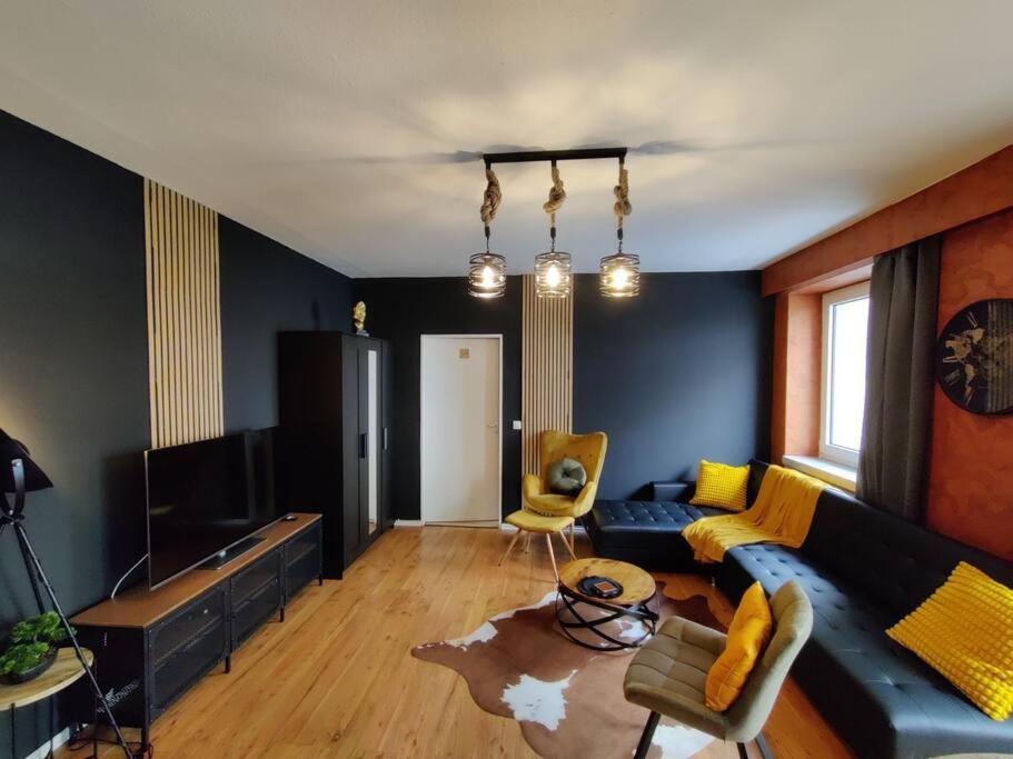 Downtown/balcony/coffee Bar/tv-streaming/top Wlan Apartment *