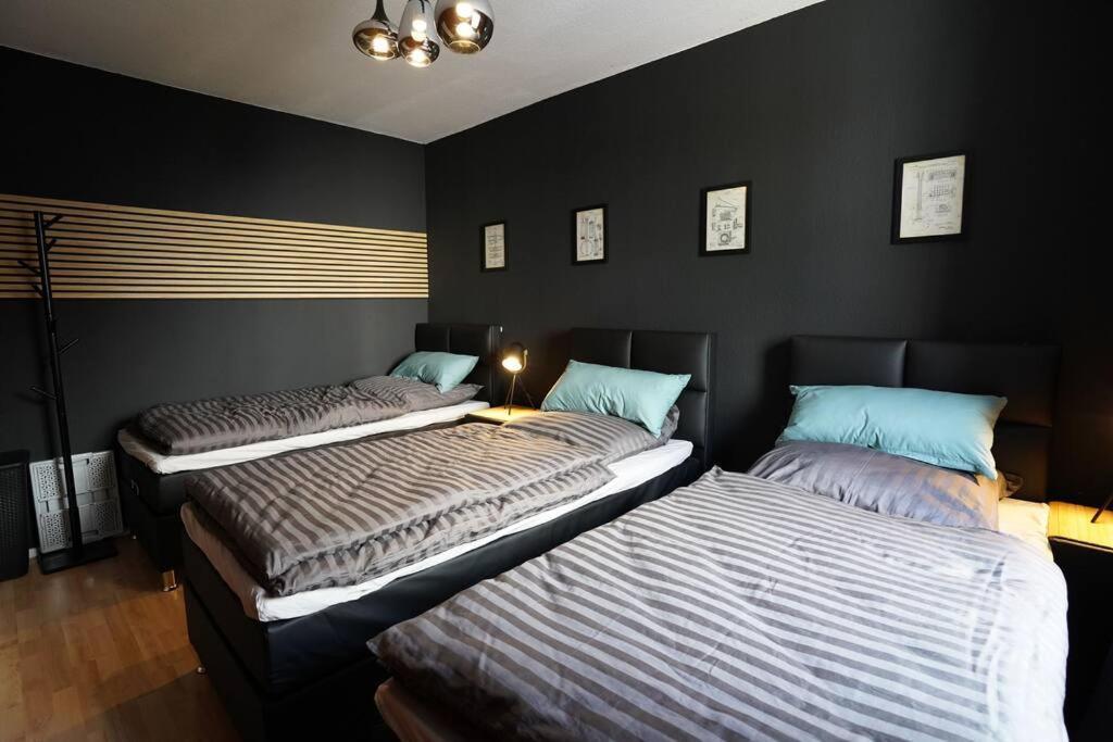 Downtown/balcony/coffee Bar/tv-streaming/top Wlan Apartment *